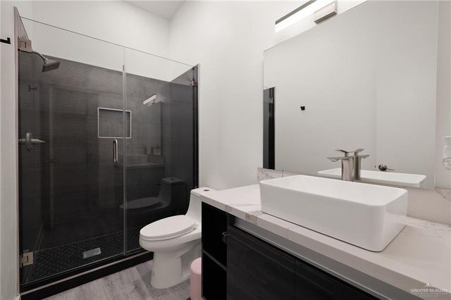 504 E Newport Lane, Mcallen, TX 78501