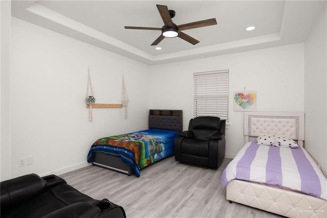 504 E Newport Lane, Mcallen, TX 78501