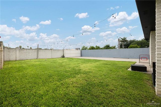 504 E Newport Lane, Mcallen, TX 78501