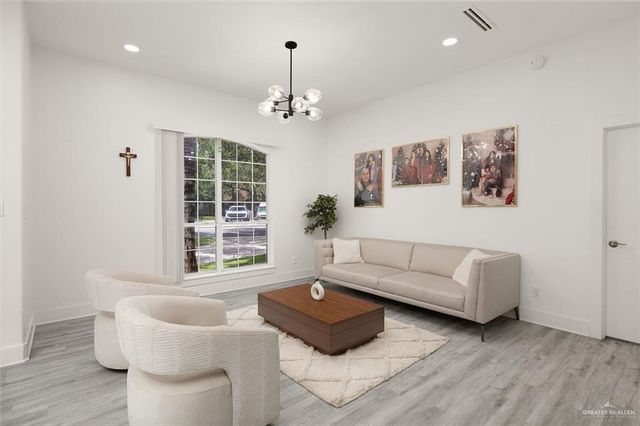 504 E Newport Lane, Mcallen, TX 78501