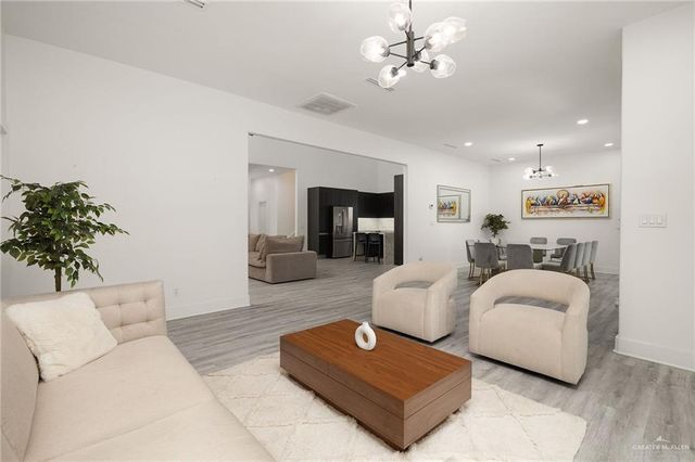 504 E Newport Lane, Mcallen, TX 78501
