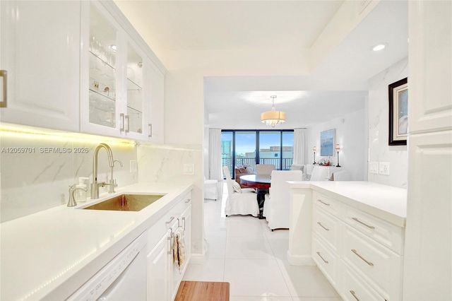 2201 S Ocean Drive 604, Hollywood, FL 33019