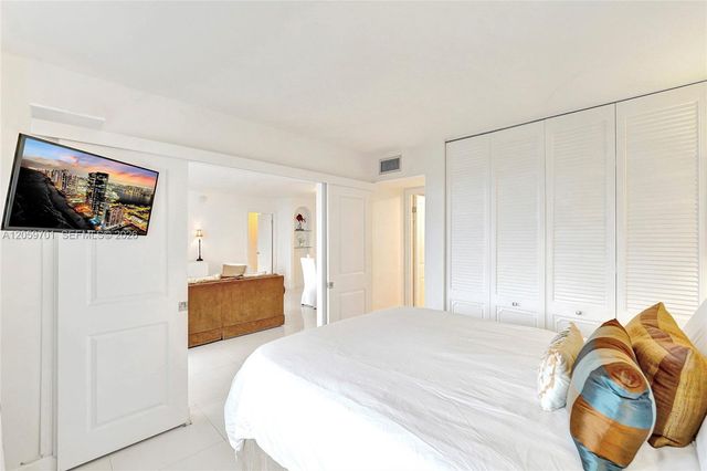 2201 S Ocean Drive 604, Hollywood, FL 33019