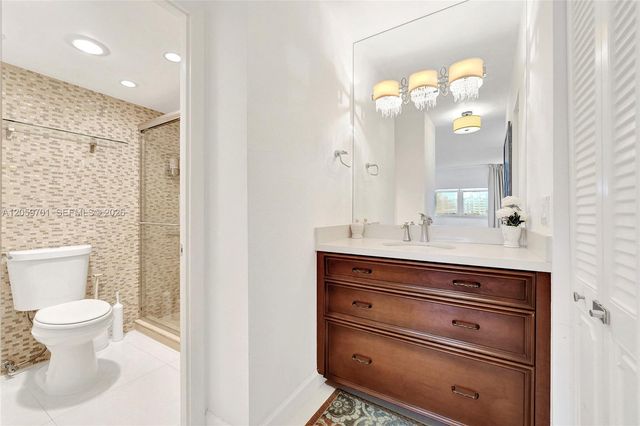 2201 S Ocean Drive 604, Hollywood, FL 33019
