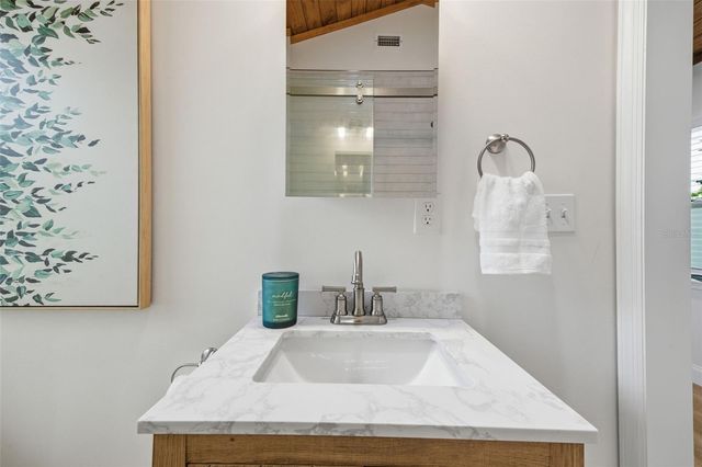 1337 34TH AVENUE N, St Petersburg, FL 33704