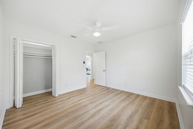 1337 34TH AVENUE N, St Petersburg, FL 33704