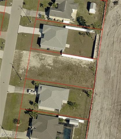 115 NW 12th PL, Cape Coral, FL 33993