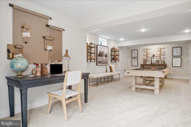 136 HILLSDALE DR, Fredericksburg, VA 22405