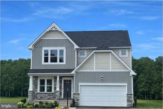 136 HILLSDALE DR, Fredericksburg, VA 22405