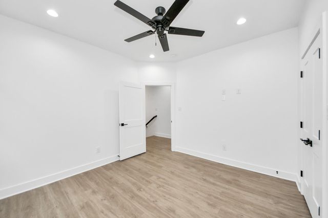 5029 Broom Street B, Houston, TX 77091