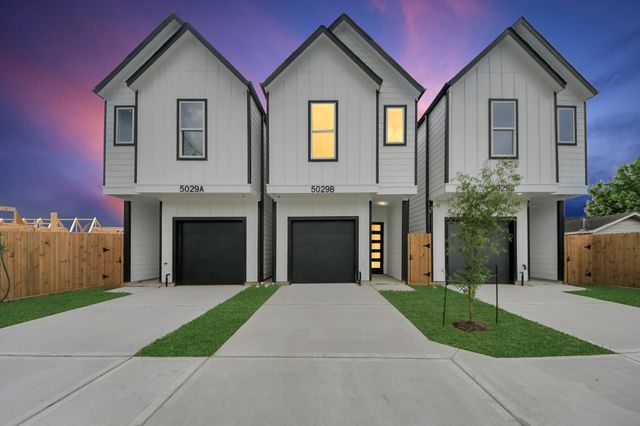 5029 Broom Street B, Houston, TX 77091