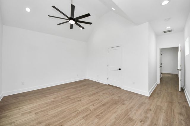 5029 Broom Street B, Houston, TX 77091
