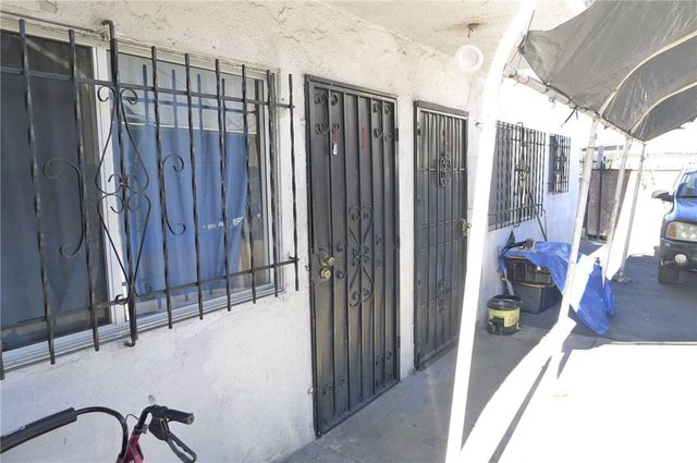 603 W 75th, Los Angeles, CA 90044