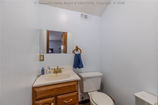 7 Central Avenue, Elkview, WV 25071