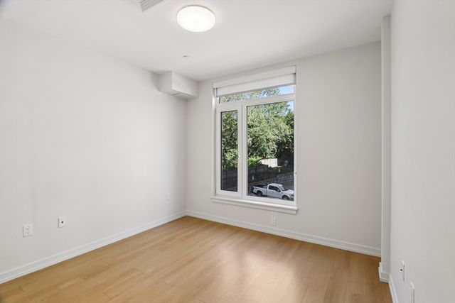 77 New 101, Cambridge, MA 02138