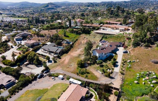 1526 Vista Vereda, El Cajon, CA 92019