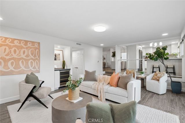 25182 Stockport, Laguna Hills, CA 92653