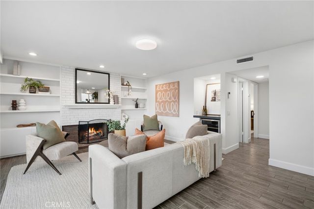25182 Stockport, Laguna Hills, CA 92653