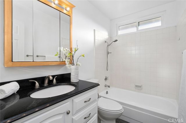 25182 Stockport, Laguna Hills, CA 92653