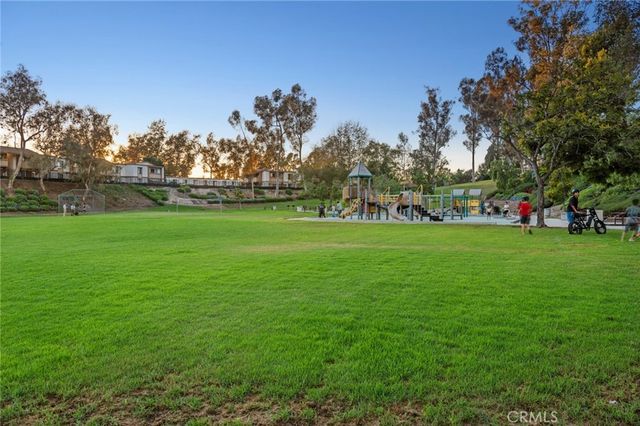 25182 Stockport, Laguna Hills, CA 92653