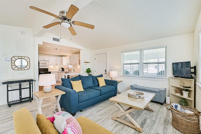 3806 Concho Key, Galveston, TX 77554