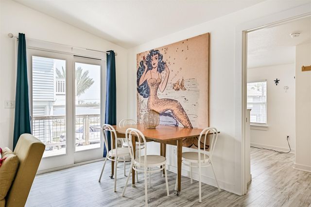 3806 Concho Key, Galveston, TX 77554