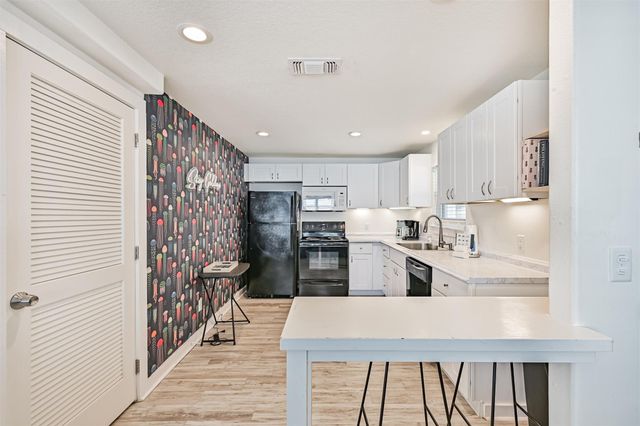 3806 Concho Key, Galveston, TX 77554