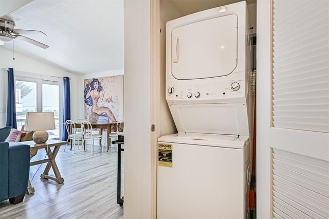 3806 Concho Key, Galveston, TX 77554