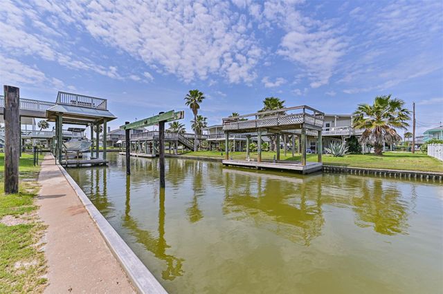 3806 Concho Key, Galveston, TX 77554