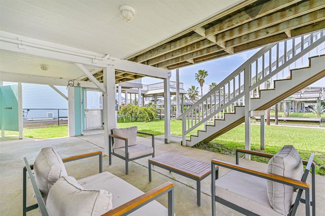 3806 Concho Key, Galveston, TX 77554