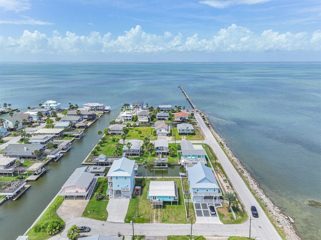 3806 Concho Key, Galveston, TX 77554