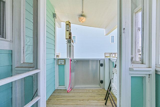 3806 Concho Key, Galveston, TX 77554