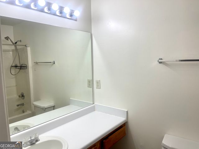 101 Prattling Court, South Fulton, GA 30349