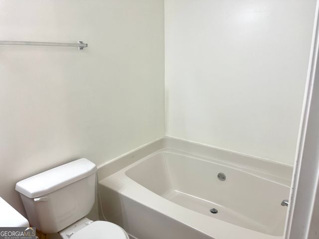 101 Prattling Court, South Fulton, GA 30349