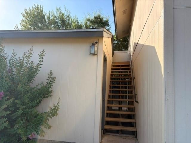 2008 E Stassney LN B, Austin, TX 78744