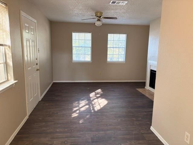 2008 E Stassney LN B, Austin, TX 78744