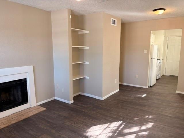 2008 E Stassney LN B, Austin, TX 78744