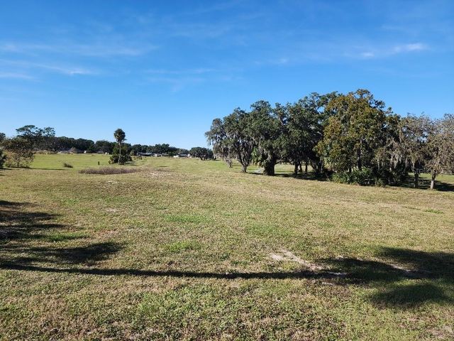 34386 WHISPERING OAKS BOULEVARD, Dade City, FL 33523