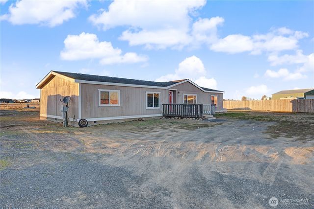 4112 Road E.9 NE, Moses Lake, WA 98837