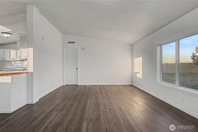 4112 Road E.9 NE, Moses Lake, WA 98837