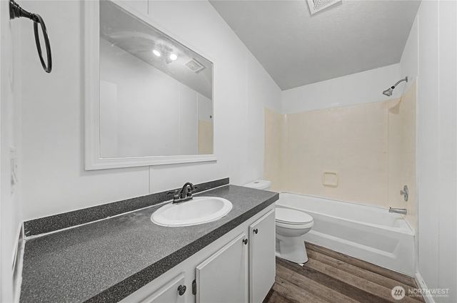 4112 Road E.9 NE, Moses Lake, WA 98837