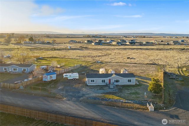 4112 Road E.9 NE, Moses Lake, WA 98837