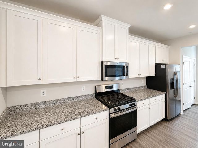 10047 DORSEY LN, Lanham, MD 20706