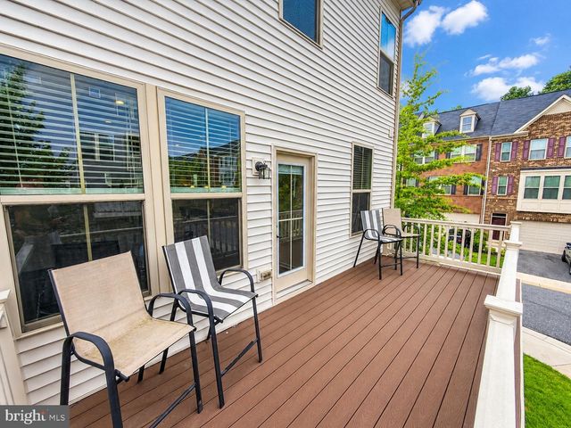 10047 DORSEY LN, Lanham, MD 20706