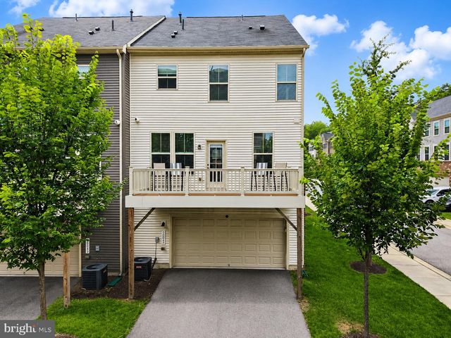 10047 DORSEY LN, Lanham, MD 20706