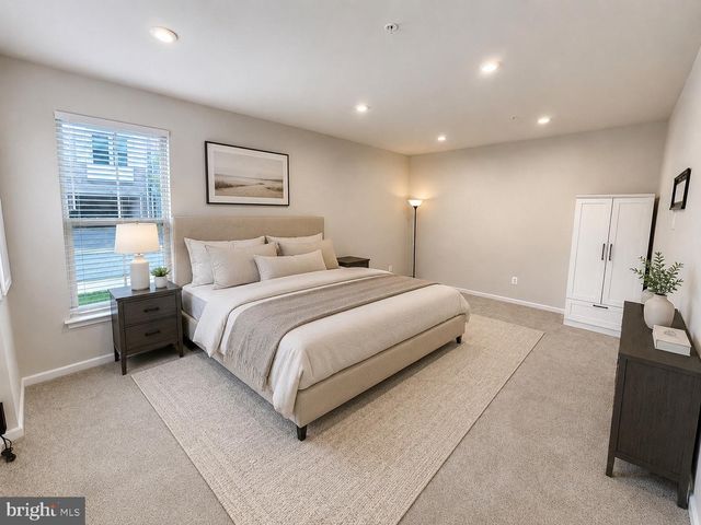 10047 DORSEY LN, Lanham, MD 20706