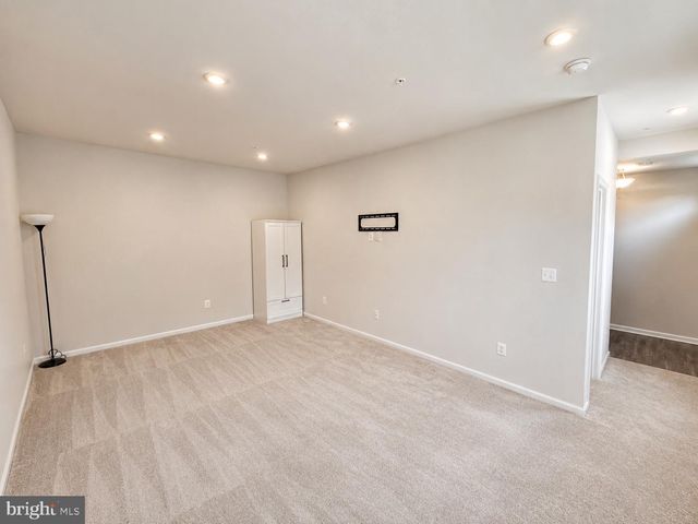10047 DORSEY LN, Lanham, MD 20706