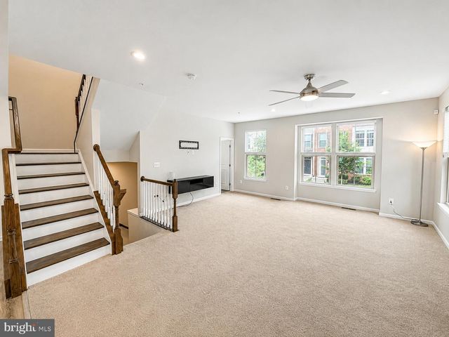 10047 DORSEY LN, Lanham, MD 20706