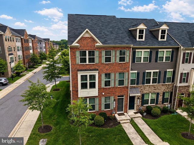 10047 DORSEY LN, Lanham, MD 20706