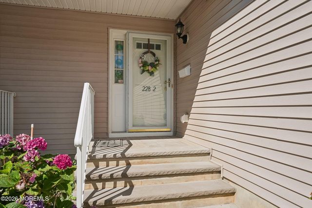 228-2 N 5th Avenue 2, Long Branch, NJ 07740